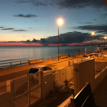 Riviera Lanterna * سكولييتي